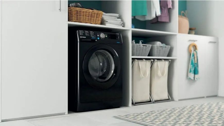 Пральна машина автоматична Indesit BWE 71452X K 030390 фото