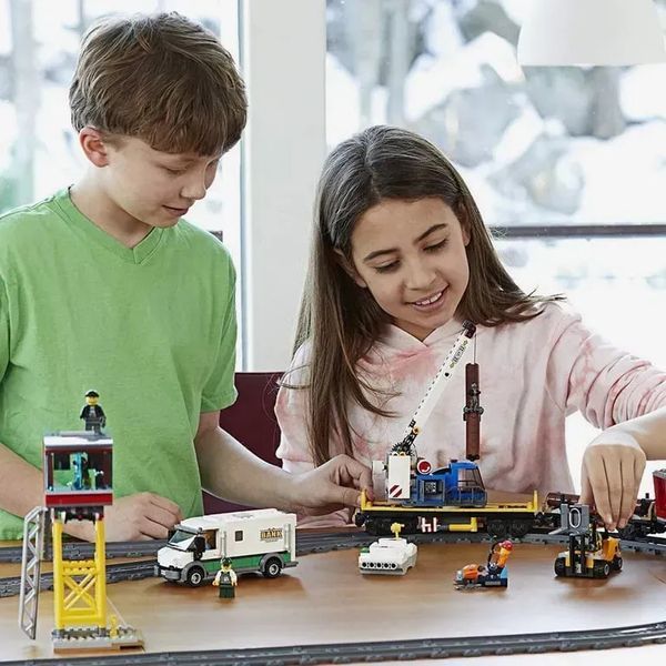Блоковий конструктор LEGO City Вантажний поїзд (60198) 613454 фото