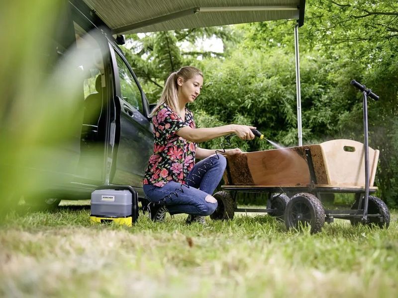 Мінімийка високого тиску Karcher OC 3 Plus (1.680-030.0) 024581 фото