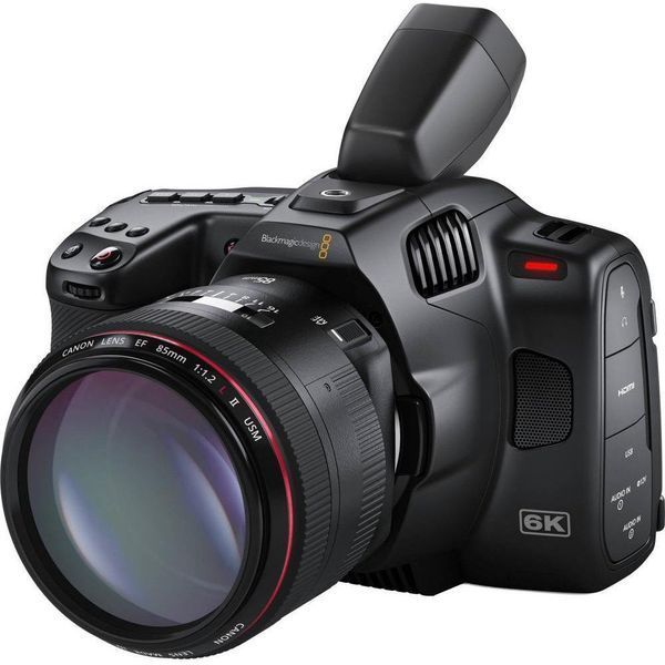 Видеокамера Blackmagic Design Pocket Cinema Camera 6K Pro (CINECAMPOCHDEF06P) 014364 фото