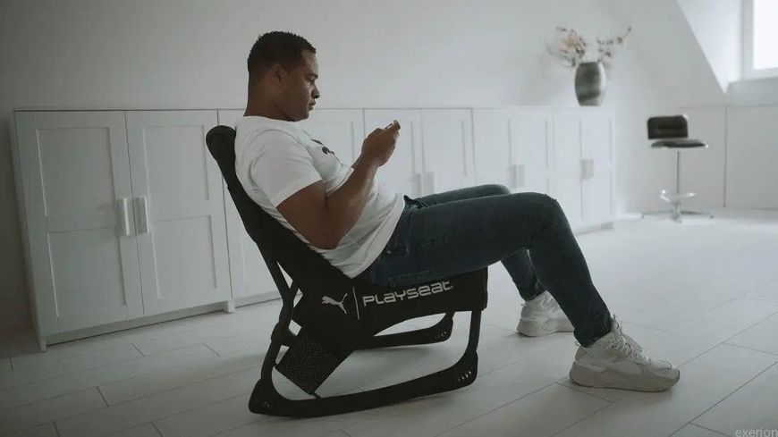 Комп'ютерне крісло для геймера Playseat Puma Active Gaming Black 019113 фото