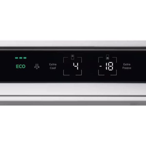 Холодильник з морозильною камерою Electrolux KNG7TE75S 041091 фото