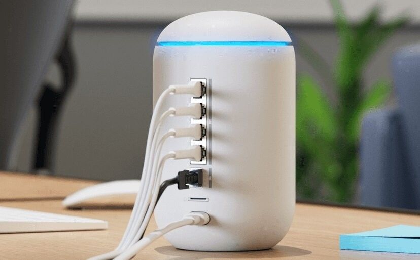 Маршрутизатор UBIQUITI UniFi Dream 7 (UDR7) 2.4 / 5 / 6 ГГц (TriBand), Wi-Fi Mesh 2083768 фото