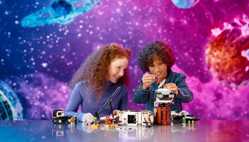 Блоковий конструктор LEGO City Космічна база й стартовий майданчик для ракети (60434) 613401 фото