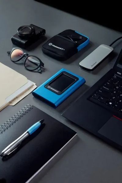 SSD накопичувач Kingston IronKey Vault Privacy 80 3.84 TB Blue (IKVP80ES/3840G) 570325ua фото