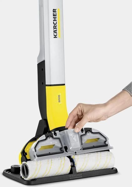 Миючий пилосос (Електрошвабра) Karcher EWM 2 (1.056-300.0) 021277 фото
