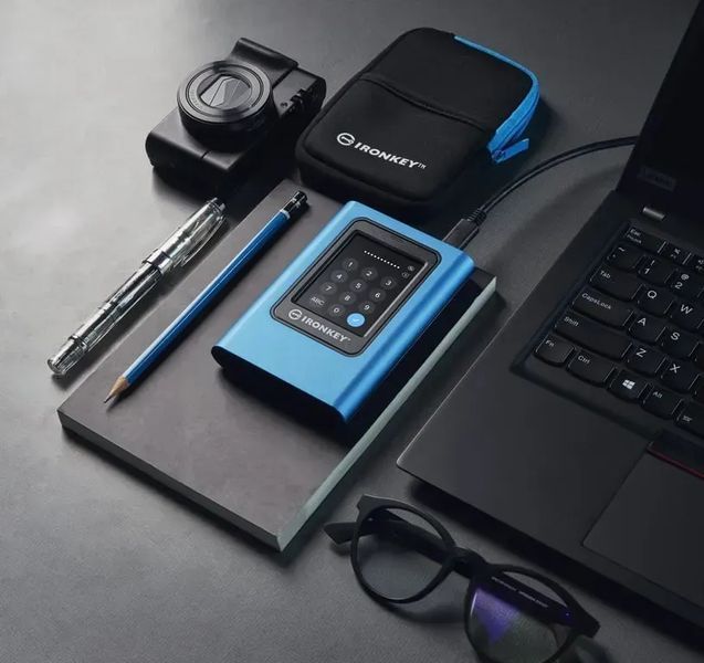 SSD накопичувач Kingston IronKey Vault Privacy 80 3.84 TB Blue (IKVP80ES/3840G) 570325ua фото
