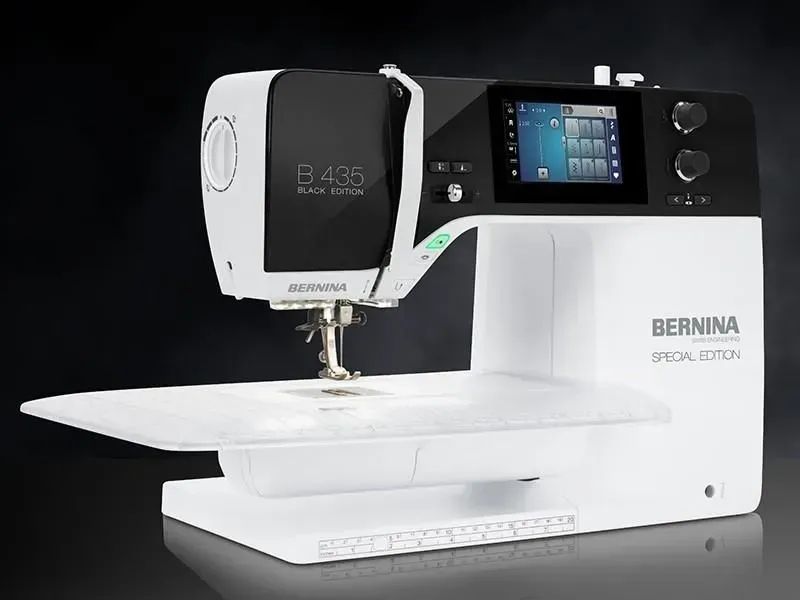 Швейная машинка компьютеризированная Bernina B 435 Black Edition 612376 фото