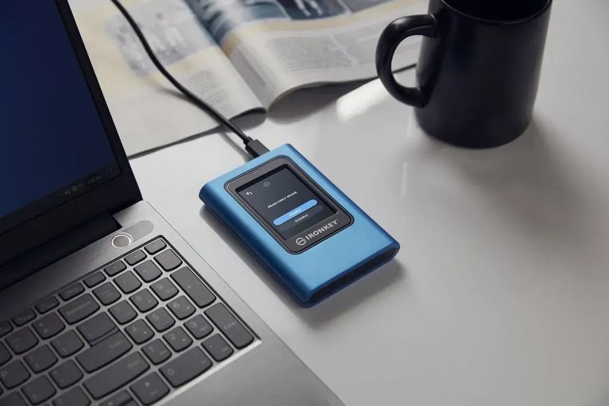 SSD накопичувач Kingston IronKey Vault Privacy 80 3.84 TB Blue (IKVP80ES/3840G) 570325ua фото
