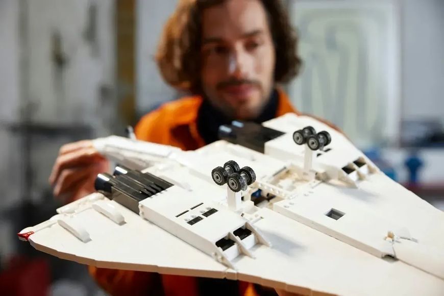 Блочный конструктор LEGO Icons Конкорд (10318) 613477 фото