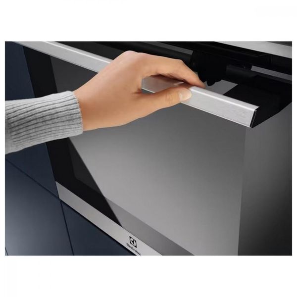 Духовка электрическая Electrolux EOC5E70X 011292 фото