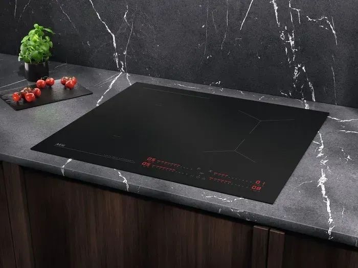 Індукційна варильна поверхня AEG TI64IB10IZ 592473 фото