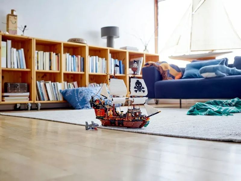 Блоковий конструктор LEGO Creator Піратський корабель (31109) 613385 фото