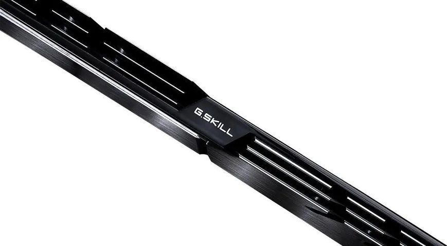 Память для настольных компьютеров G.Skill 32 GB (2x16GB) DDR4 3200 MHz Trident Z (F4-3200C16D-32GTZSK) 026574 фото