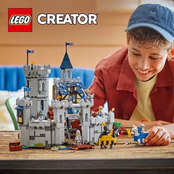 Блочный конструктор LEGO Creator Средневековый замок с рыцарем на коне (31168) 613375 фото