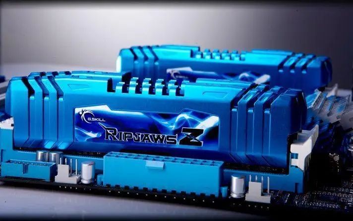 Память для настольных компьютеров G.Skill 32 GB (4x8GB) DDR3 2400 MHz (F3-2400C11Q-32GZM) 026337 фото