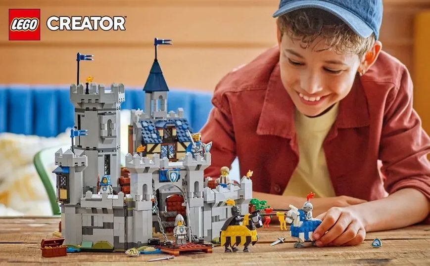 Блочный конструктор LEGO Creator Средневековый замок с рыцарем на коне (31168) 613375 фото