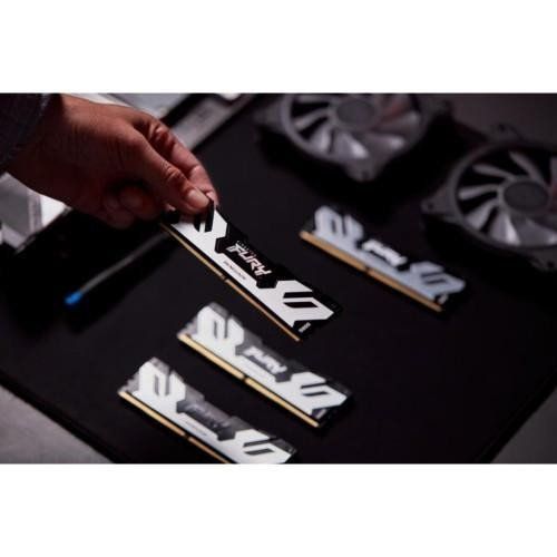 Память для настольных компьютеров Kingston FURY 96 GB (2x48GB) DDR5 6000 MHz Renegade Silver (KF560C32RSK2-96) 033866 фото