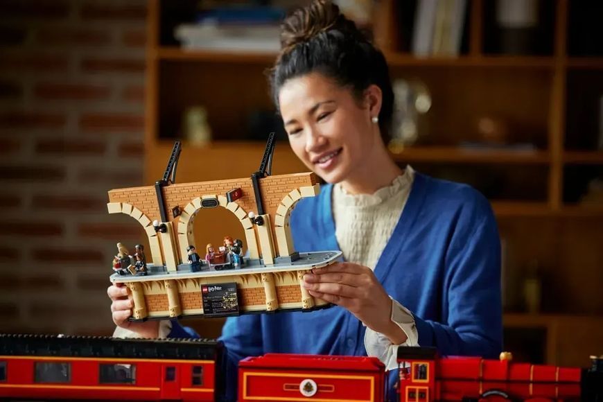 Блоковий конструктор LEGO Harry Potter Хогвартський Експрес (76405) 613539 фото