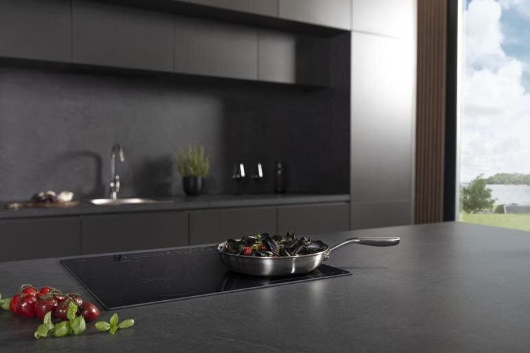 Варильна панель індукційна HISENSE HI6442BSCWF SlimFit Gentle Heat HoodSync 2063960 фото