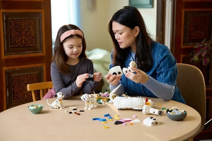 Блоковий конструктор LEGO Disney 101 далматинець (43269) 613396 фото