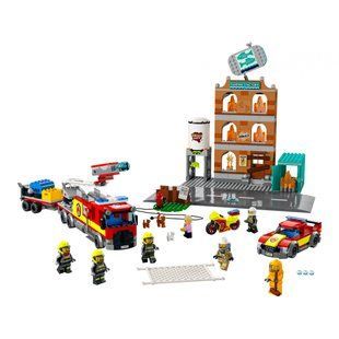 Блоковий конструктор LEGO City Пожарная команда (60321) 009418 фото