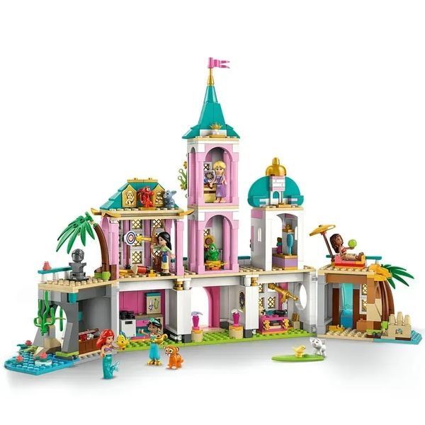 Блоковий конструктор LEGO Disney Замок принцеси та королівські улюбленці (43267) 613373 фото