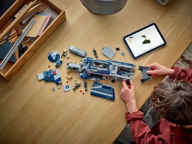 Блоковий конструктор LEGO Star Wars Сепаратистський транспорт у битві під Фелуцією (75435) 613423 фото