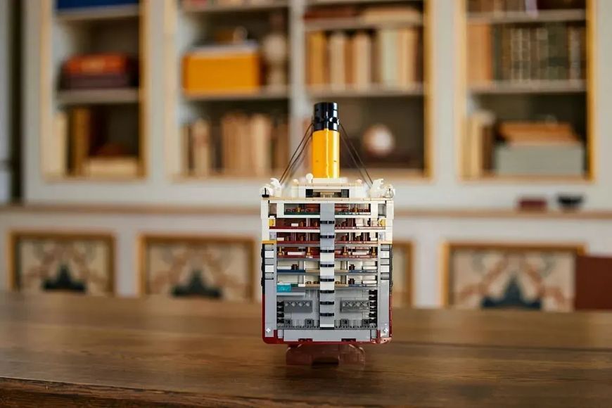 Блочный конструктор LEGO Icons Титаник (10294) 613540 фото