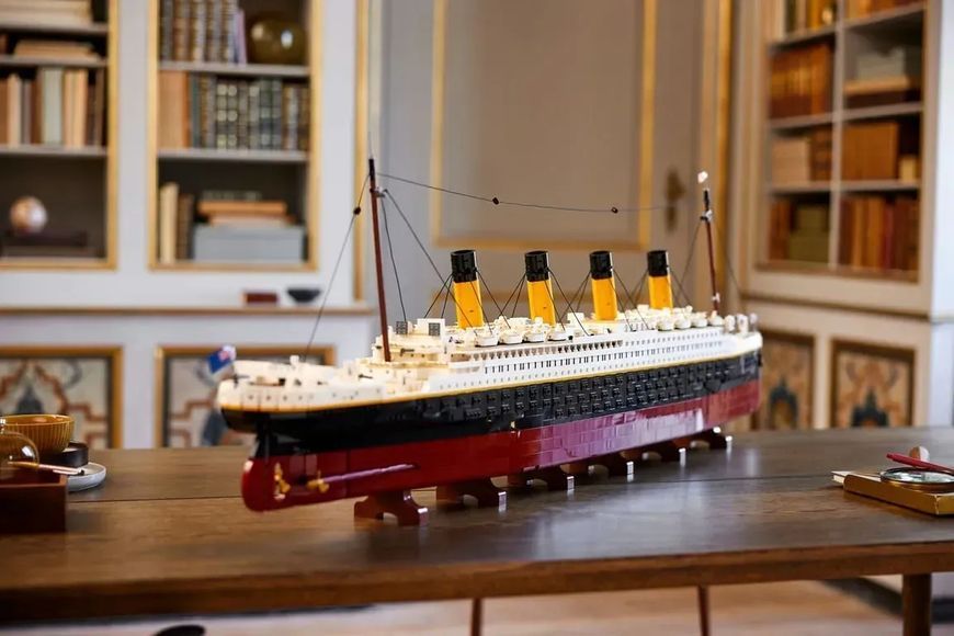 Блочный конструктор LEGO Icons Титаник (10294) 613540 фото