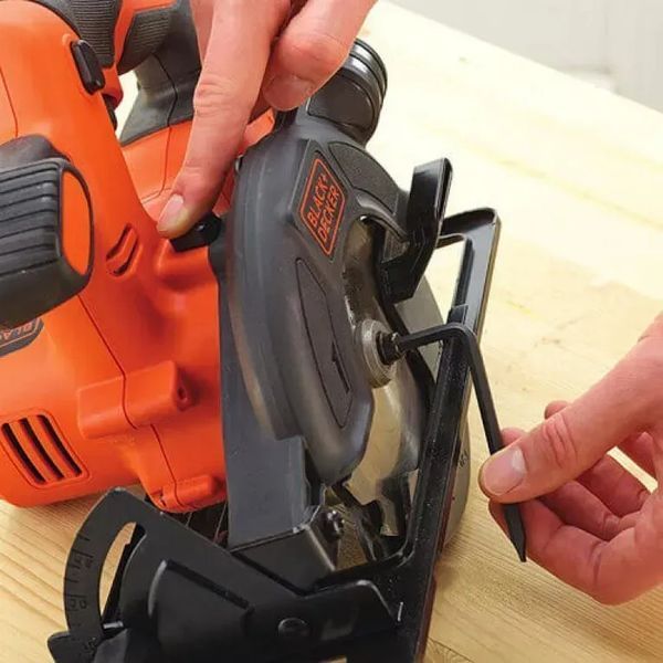 Дисковая пила Black+Decker BDCCS18N 530399ua фото