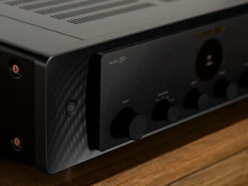 Стерео-усилитель Marantz Model 50 Black 610856 фото