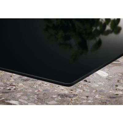 Варочная поверхность электрическая Electrolux LHR3233CK 007156 фото