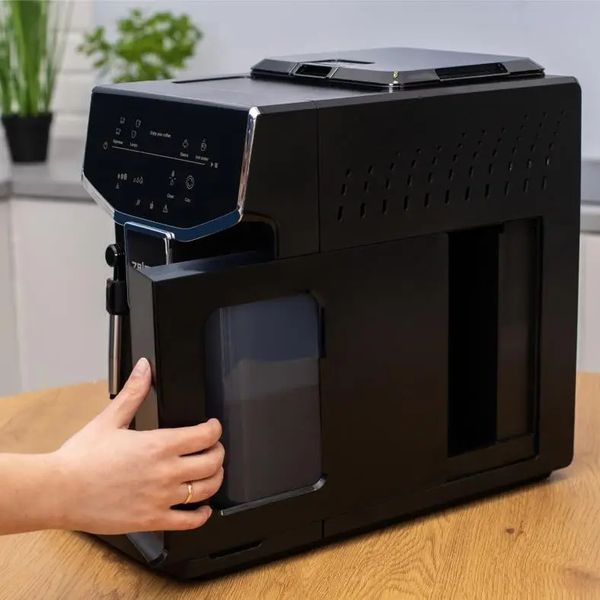 Кофемашина автоматическая Zelmer ZCM8121 Maestro Barista 015742 фото