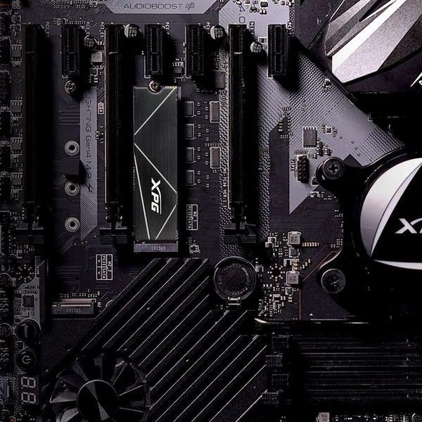 SSD накопитель Adata XPG Gammix S70 Blade 2 TB (AGAMMIXS70B-2T-CS) 000630 фото