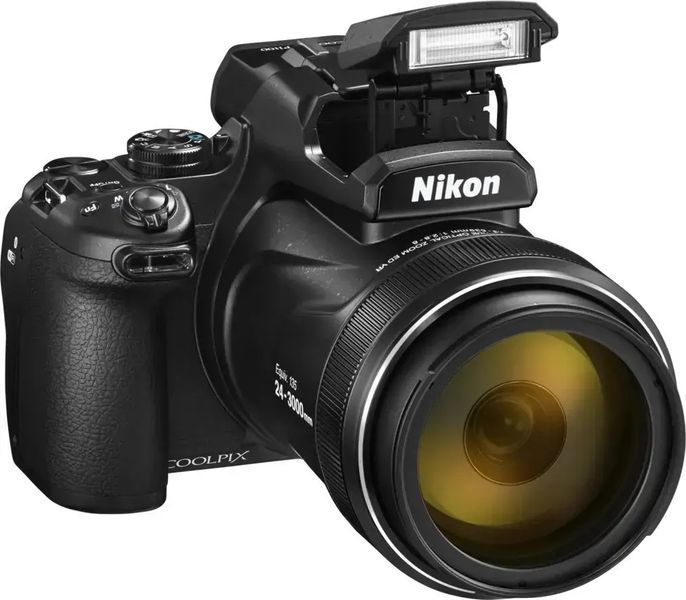 Компактний фотоапарат Nikon Coolpix P1100 Black (VQA170EA) 592941 фото