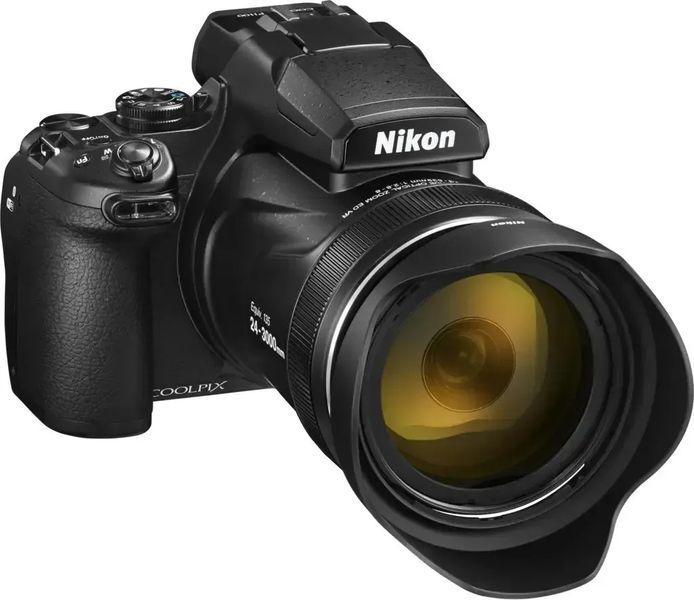 Компактний фотоапарат Nikon Coolpix P1100 Black (VQA170EA) 592941 фото