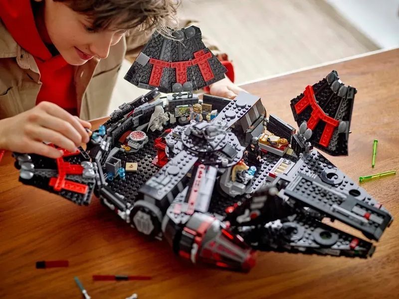Блочный конструктор LEGO Star Wars Темный сокол (75389) 613435 фото