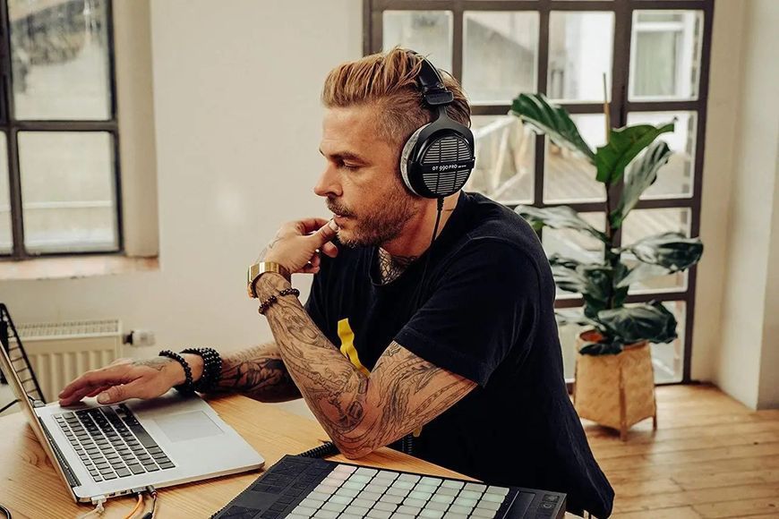 Наушники без микрофона Beyerdynamic DT 990 Pro (459038) 028567 фото