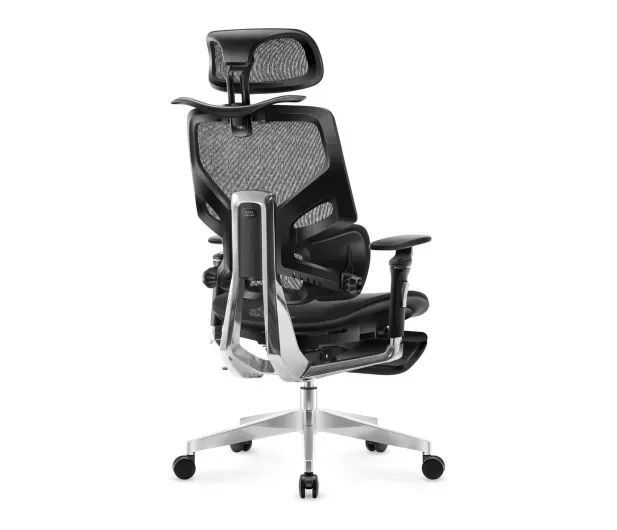 Компьютерное кресло Mark Adler Expert 9.6 Black 615217 фото