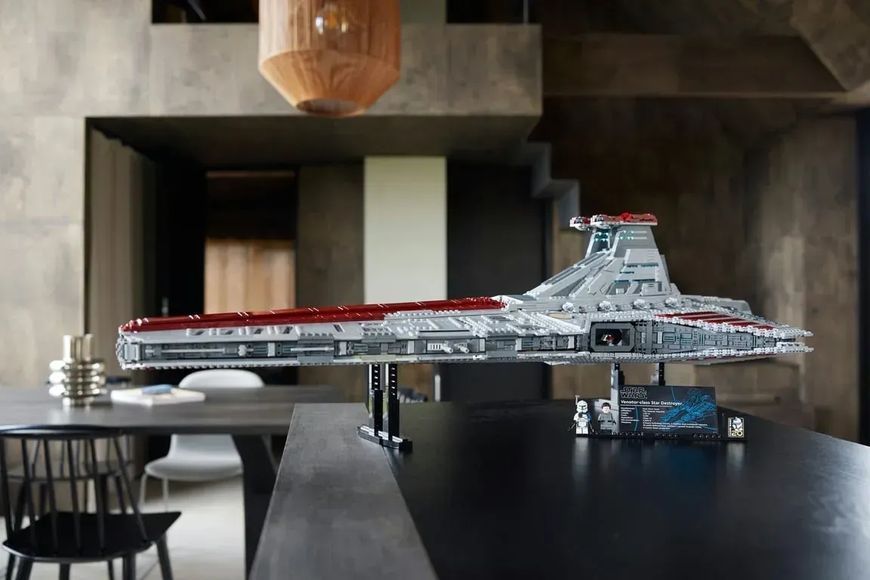 Блочный конструктор LEGO Star Wars Ударный крейсер типа Венатор (75367) 613536 фото