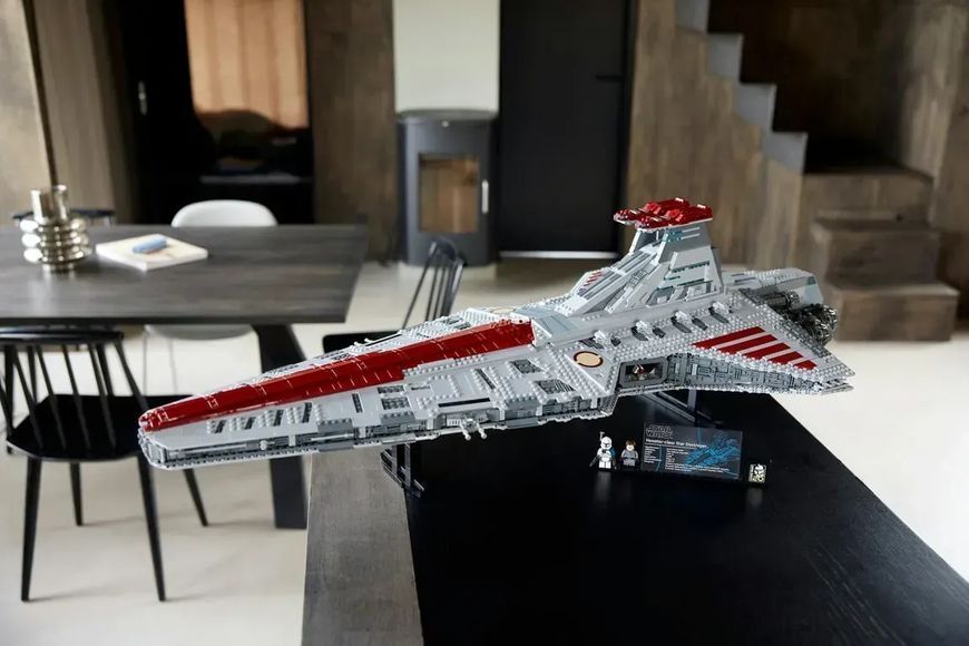 Блочный конструктор LEGO Star Wars Ударный крейсер типа Венатор (75367) 613536 фото