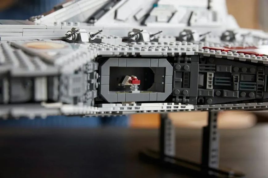 Блочный конструктор LEGO Star Wars Ударный крейсер типа Венатор (75367) 613536 фото