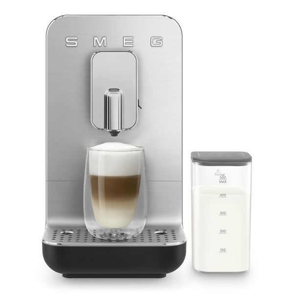 Кофемашина SMEG BCC13BLMEU шириной 18 см 2020343 фото
