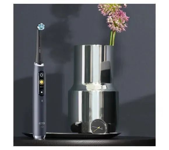 Електрична зубна щітка Oral-B iO Series 9N Black Onyx 362169 фото
