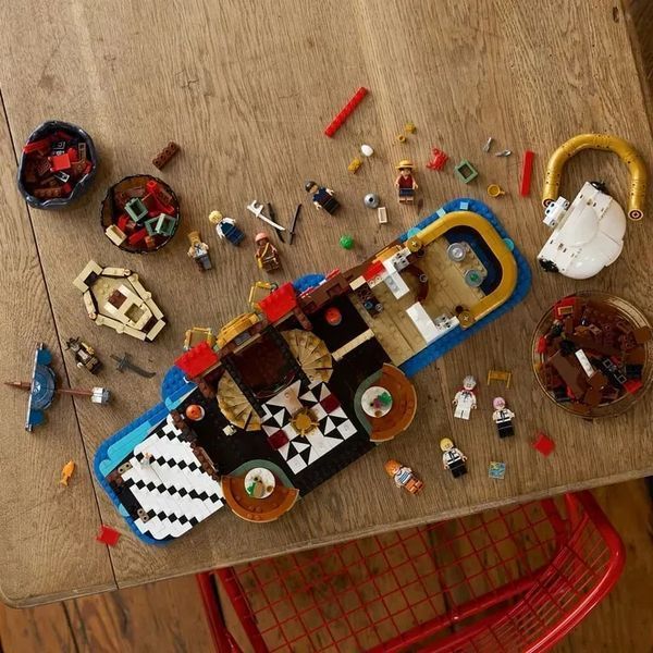 Блоковий конструктор LEGO One Piece Плавучий ресторан Бараті (75640) 613492 фото