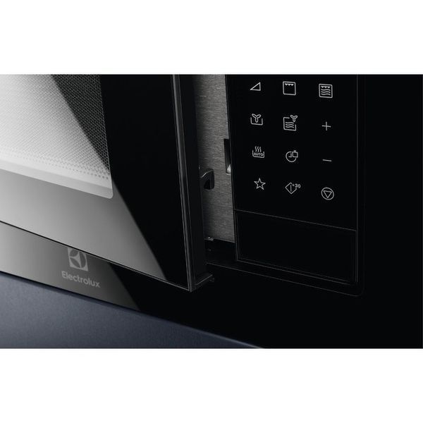 Мікрохвильовка з грилем Electrolux LMS4253TMX 021052 фото