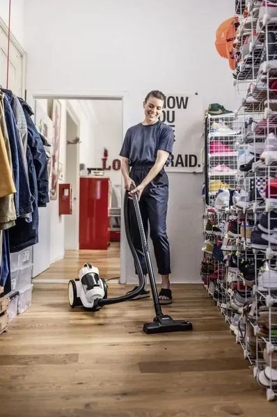Пылесос безмешковый Karcher VC 3 ERP (1.198-053.0) 506778 фото