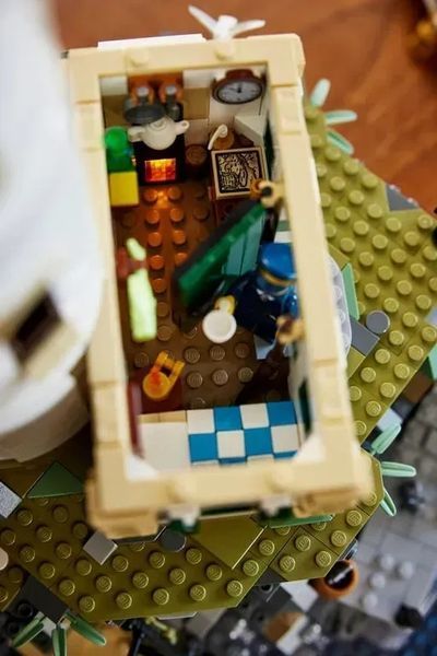 Блочный конструктор LEGO Ideas Моторизованный маяк (21335) 613510 фото