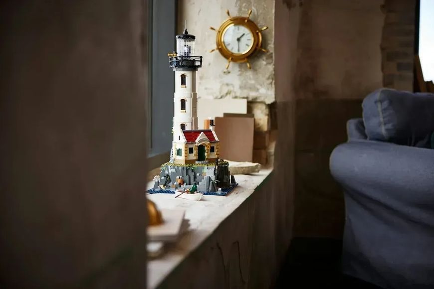 Блочный конструктор LEGO Ideas Моторизованный маяк (21335) 613510 фото